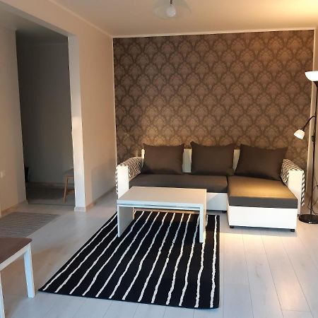 Apartment Suedalinnas 합살루 외부 사진